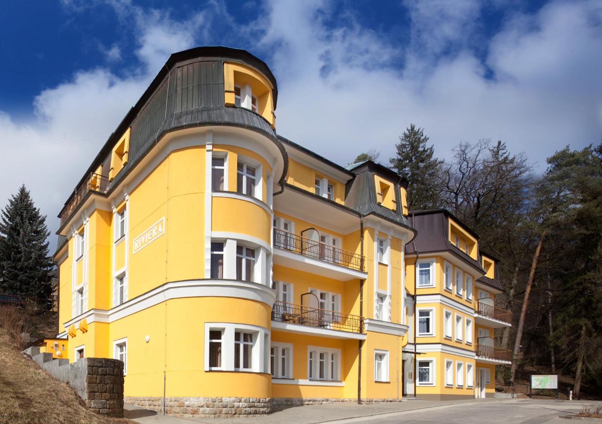 Riviera Hotel Luhacovice Exterior photo